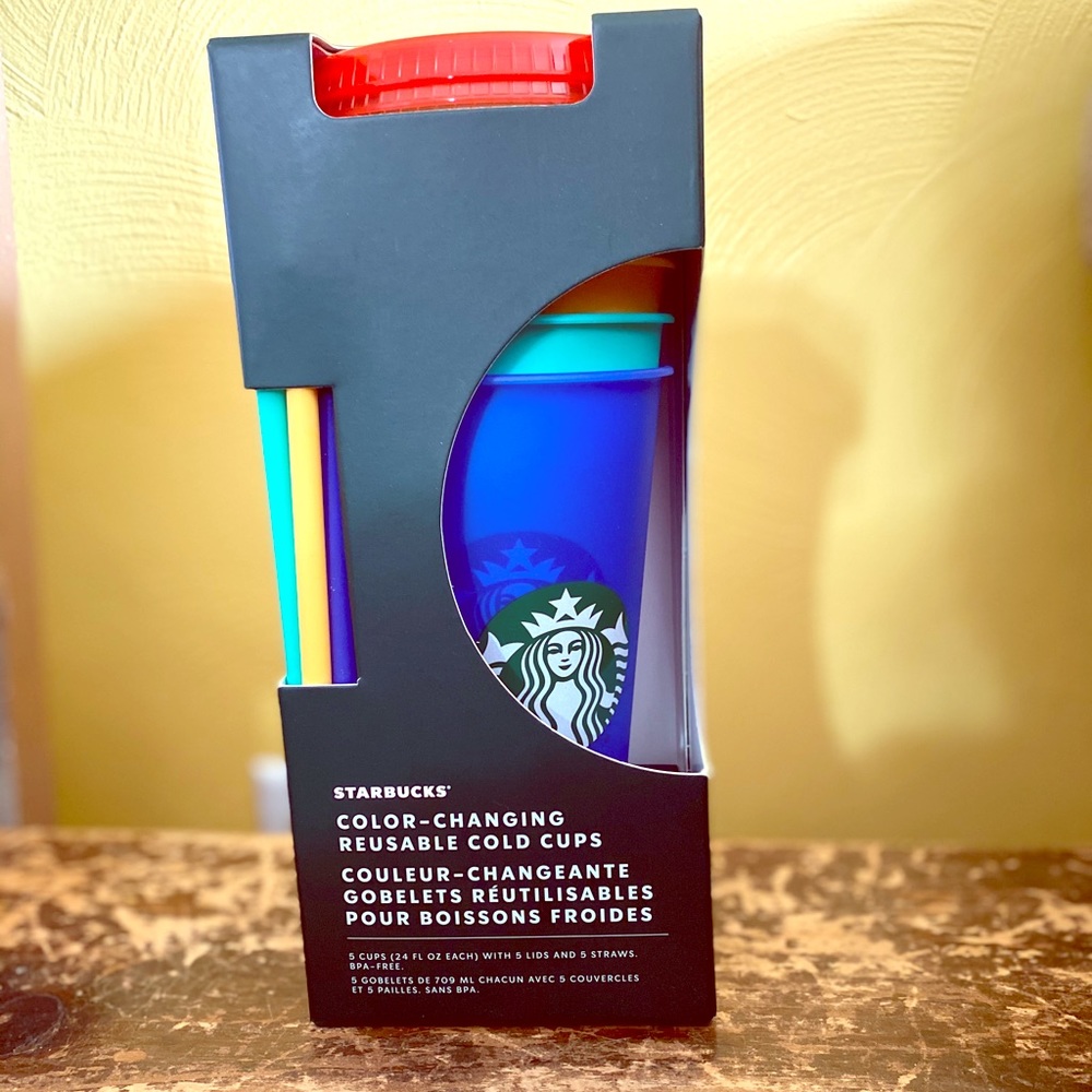 Starbucks color-changing cups